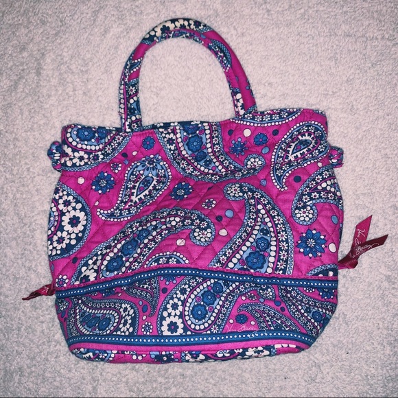 Very Berry Vera Bradley purse💐 - Picture 2 of 4